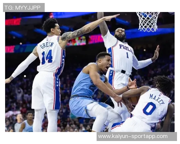 哈克斯高效表现助力球队12投8中砍下17分10篮板6助攻正负值加43