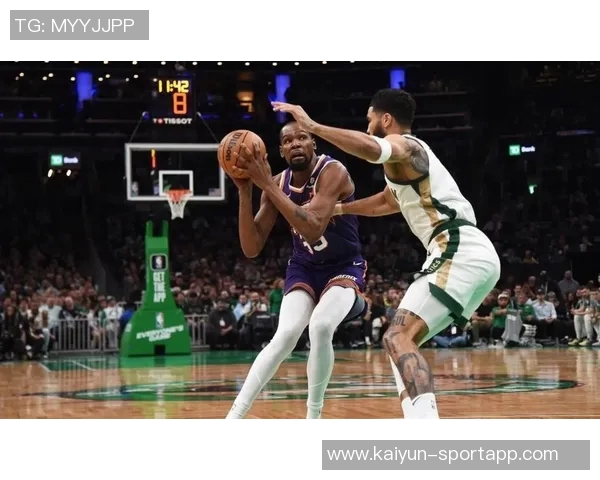 杜兰特因家庭事务缺席对阵太阳和勇士的客场比赛引发关注