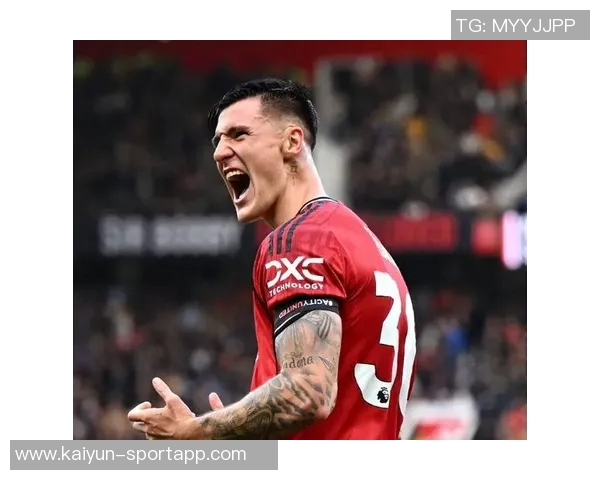 曼联连胜五场蓄发哥庆祝一周年晒视频展现不剪发的决心 曼联连胜五场蓄发哥庆祝一周年晒视频展现不剪发的决心