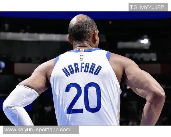 老将霍福德因右腿筋拉伤缺席第四节将进入每日观察状态